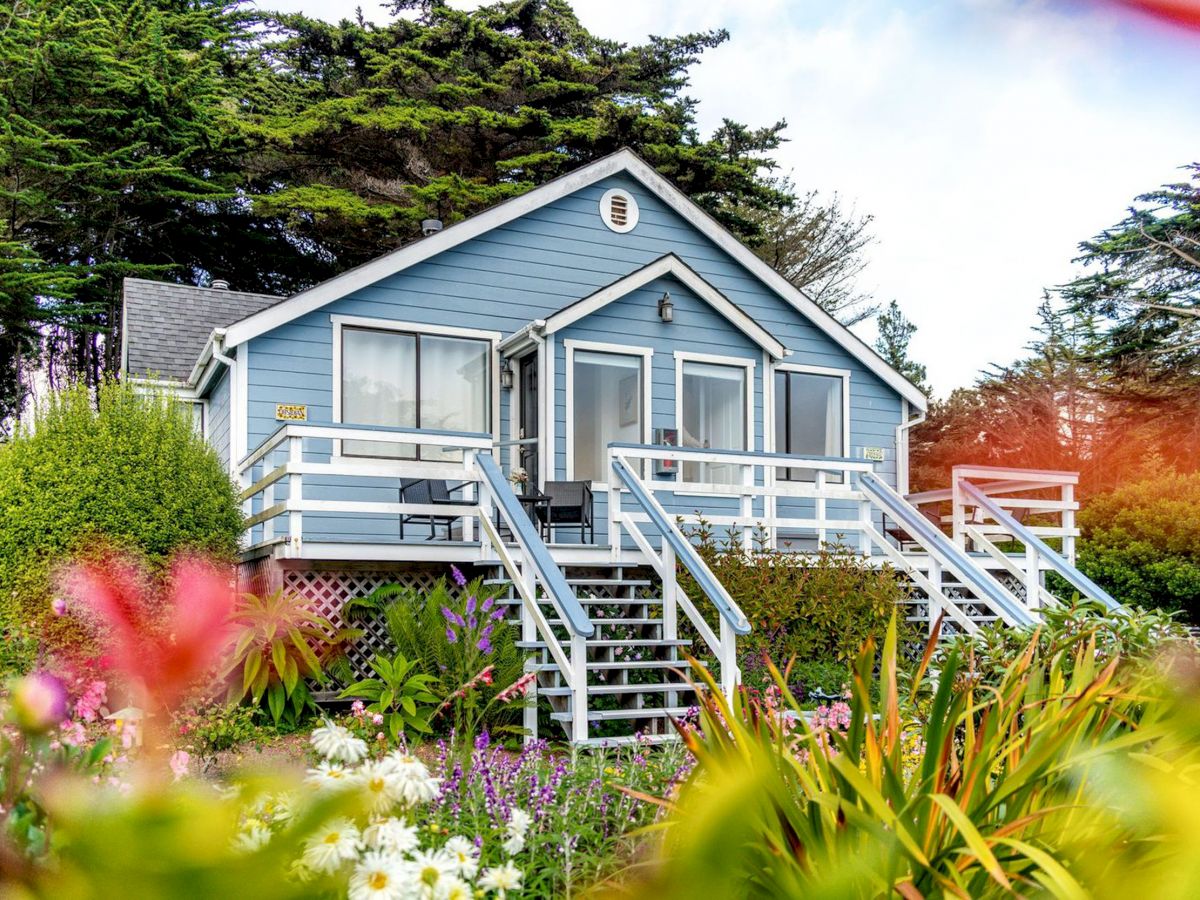 Agate Cove Inn