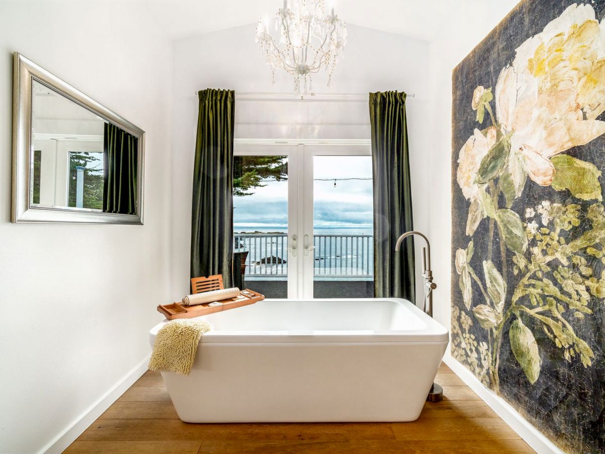 Agate Cove Inn