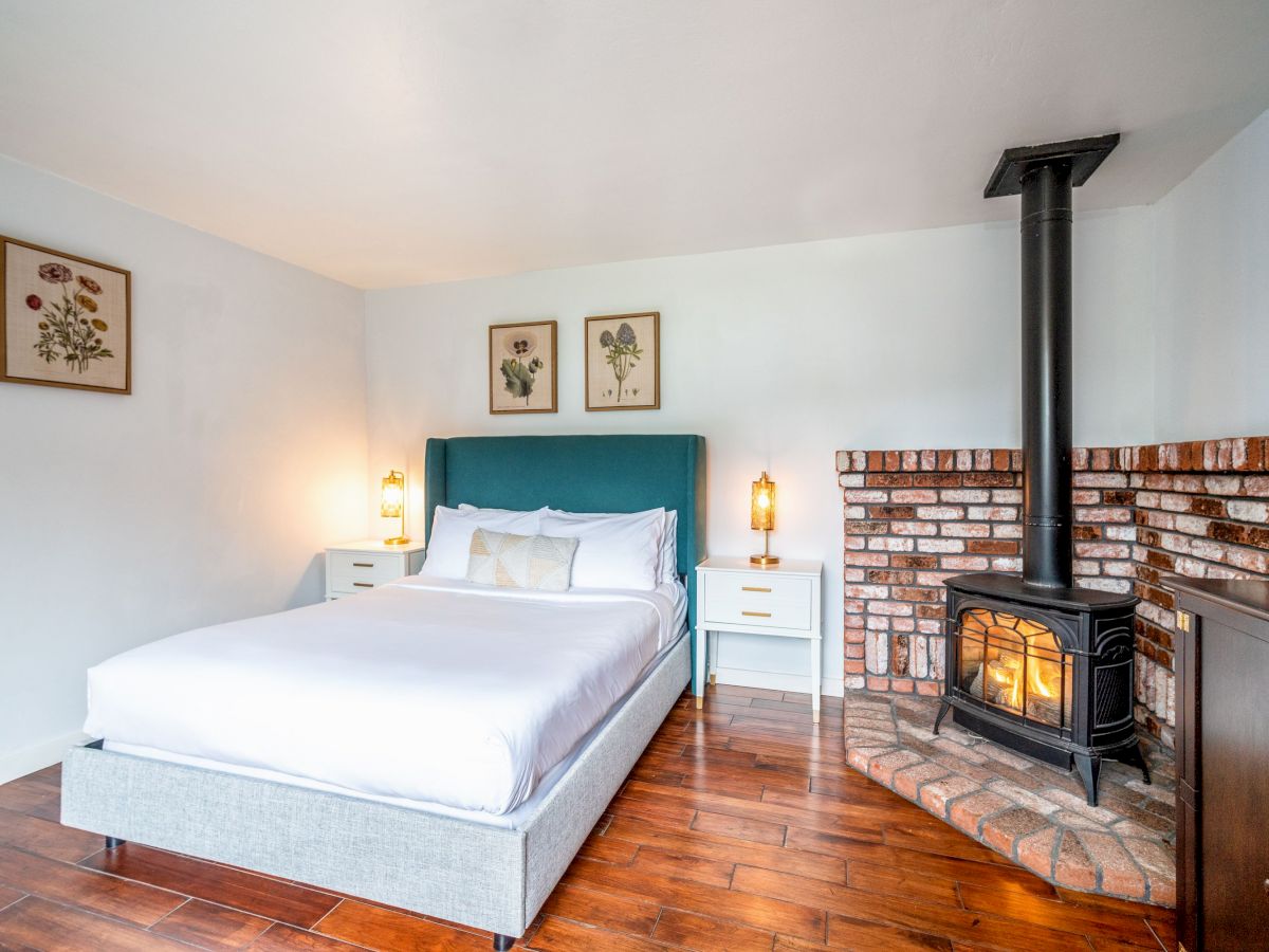 Agate Cove Inn