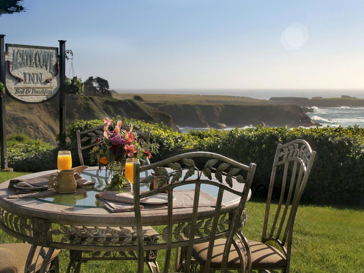 Agate Cove Inn